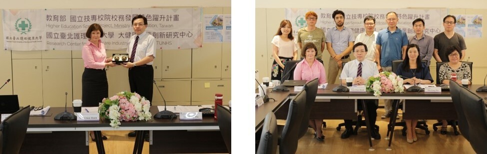 謝楠楨校長致贈感謝禮物(右);研究中心師長、研究員與國際學者合影(左) 謝楠楨校長致贈感謝禮物(右);研究中心師長、研究員與國際學者合影(左)