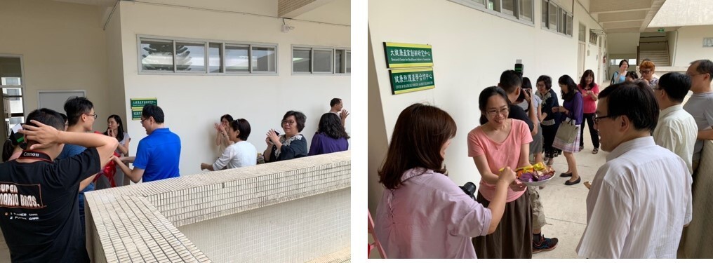 揭牌典禮於行政大樓三樓中心辦公室前盛大舉行，本校各級長官、中心同仁及研究員齊聚一堂，熱鬧滾滾
