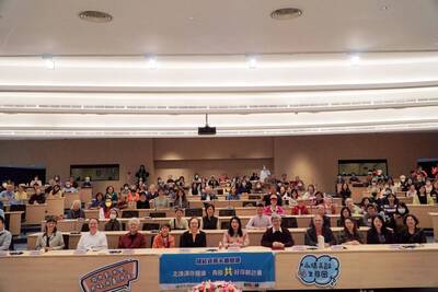 陳建仁院士精準健康線上報名秒殺          民眾盛讚北護大師講座圖片